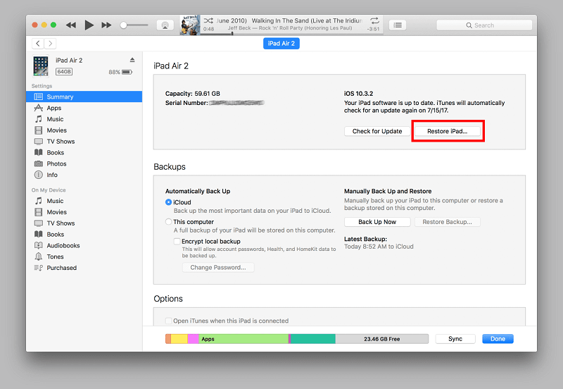 使用 iTunes 恢復 iPad